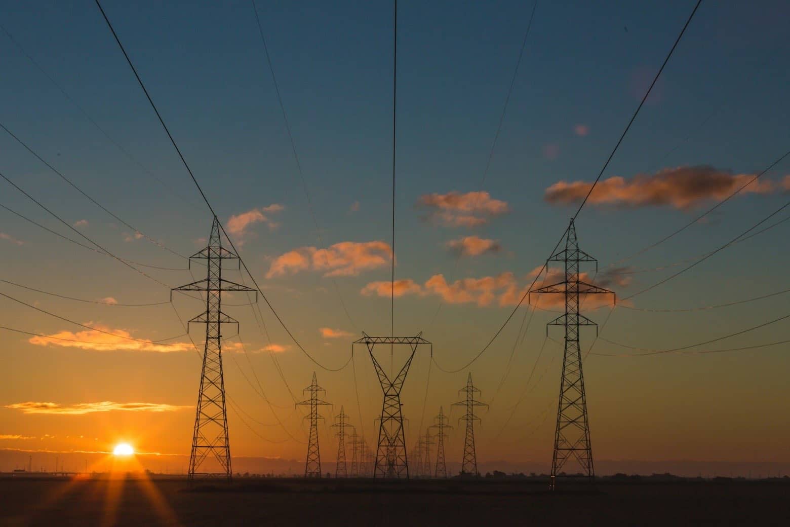 Windmolens en energie — open landschap